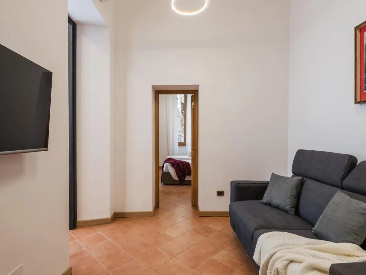 The Best Rent - Three-Bedroom Apartment Near The Quirinale Rome Italy