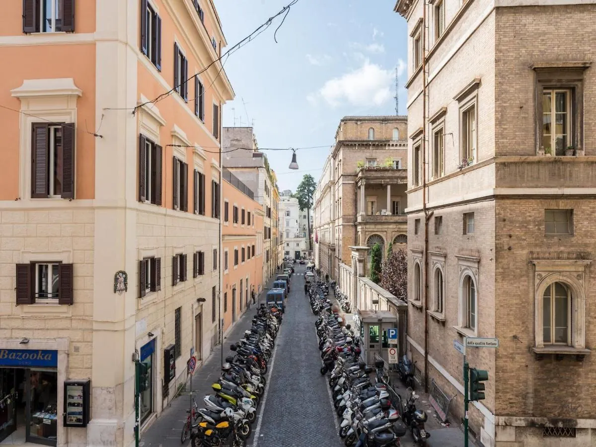 The Best Rent - Three-Bedroom Apartment Near The Quirinale Rome 0*,  Italy