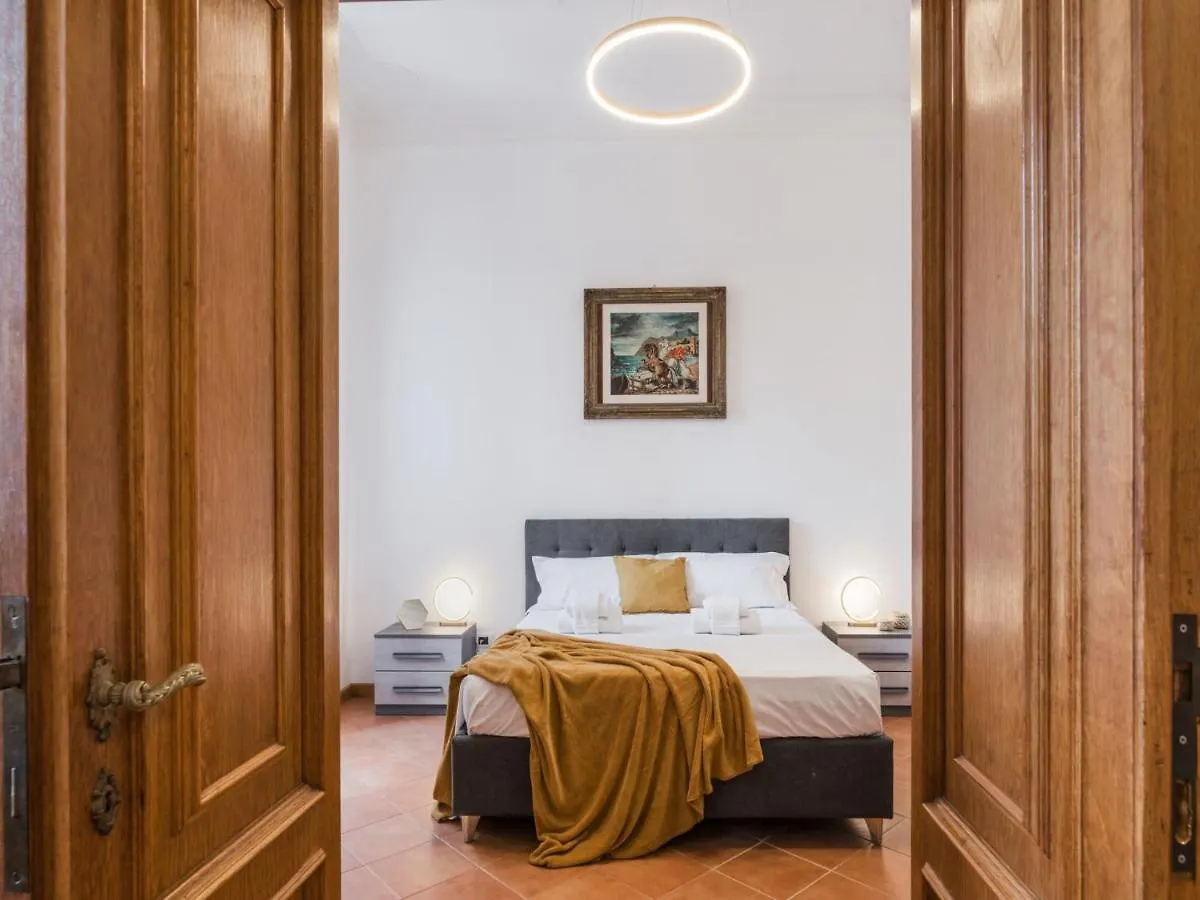 The Best Rent - Three-Bedroom Apartment Near The Quirinale Rome